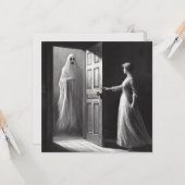 Spooky Vrouw en Ghost Gast  Illustratie Kaart (Voorkant / Achterkant in situ)