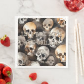 Spooky Waterverf schedels Halloween Monogram Servet (Insitu)