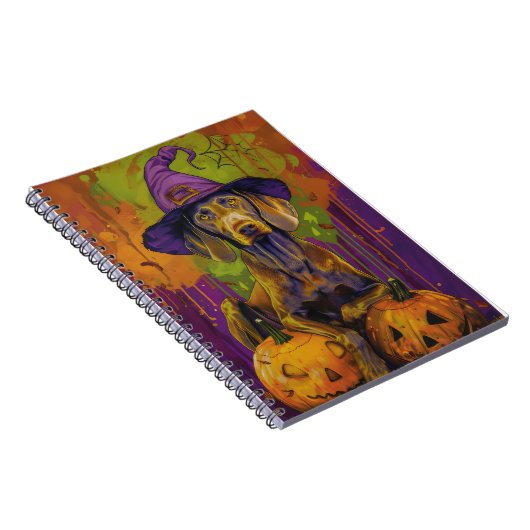 Spooky Weimaraner hond Halloween heks en pompoen Notitieboek (Rechterzijde)
