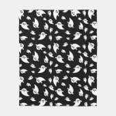 Spooky White Ghosts Patroon op Black Halloween Fleece Deken (Voorkant)