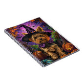 Spooky Yorkipoo Hond Halloween Heks en Pompoen Notitieboek (Rechterzijde)