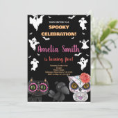 Spooky Zwart Halloween Verjaardag Uitnodigingen (Staand voorkant)