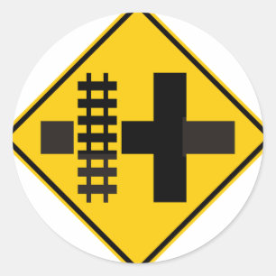 Spoorweg Parallels Main Road in Crossroad Sign Ronde Sticker