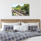 Spoorwegstation Cottingley, Leeds Canvas Afdruk (Insitu (Slaapkamer))