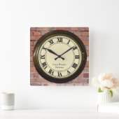 spoorwegstation op bakstenen kijkklok vierkante klok (Huis)