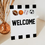 Sport Baby shower Mini Welkomstbord voetstuk Reclamebord Met Voetstuk<br><div class="desc">Dit is een baby shower mini-welkomstteken. Het heeft een sportthema met scheidingslijnen. football baby shower,  basketbal baby shower,  voetbalbaby shower,  honkbal baby shower</div>