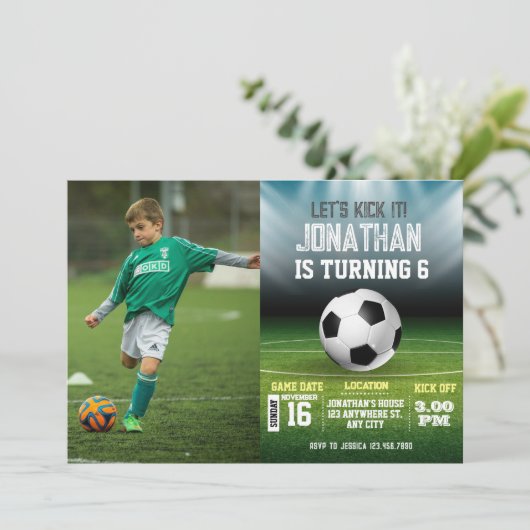 Sport Kinder Voetbal Fotoverjaardag Kaart (Staand voorkant)