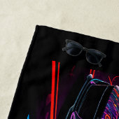 Sportauto op een graffiti met voornaam strandlaken (In situ)