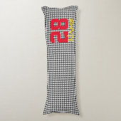 Sportdecor NUMMER NAAM Checkerboard Cool Lichaamskussen (Voorkant Verticaal)