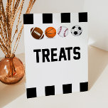 Sporten die met de behandeling worden behandeld Ta Reclamebord Met Voetstuk<br><div class="desc">Dit is een tafelbord met de thema's Sport. Het omvat een football,  honkbal,  basketbal,  en voetbal. baby shower decoraties,  verjaardagsdecor,  bday party borden,  bday-desserts dessert snoep tafel ideeën,  jongen baby shower decoratie</div>