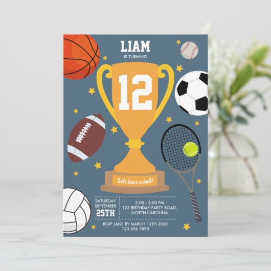 Sportieve ballen voor kinderen blauwe verjaardagsf kaart (Staand voorkant)