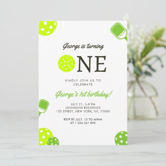 Sportthema 1e verjaardag van Pickleball Ball Paddl Save The Date (Staand voorkant)