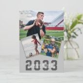 Sporty Guy Modern Bold Script 4 Foto Afstuderen Aankondiging (Staand voorkant)