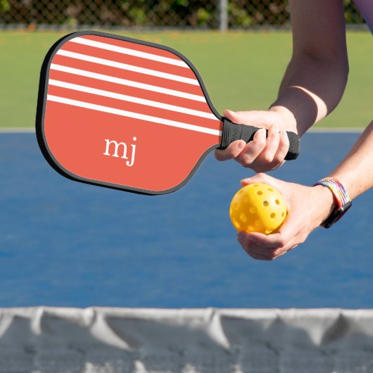 Sporty Oranje en White Stripes met monogram Pickleball Paddle (Insitu)