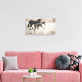 Spot Plays Canvas Afdruk (Insitu (Woonkamer))