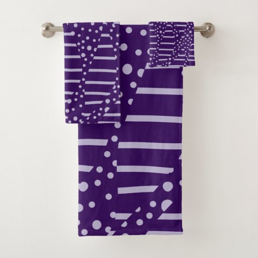Spots en strepen 2 - Paars Bad Handdoek (Insitu)