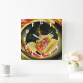 Spotted Yellow Lily Flower Abstract Vierkante Klok (Huis)