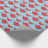 Spotty Red Teapot en Cups Blue Pattern Cadeaupapier (Hoek)