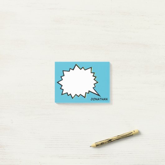 Spraakwolk in stripstijl met aanpasbare naam en ac post-it® notes (Op bureau)