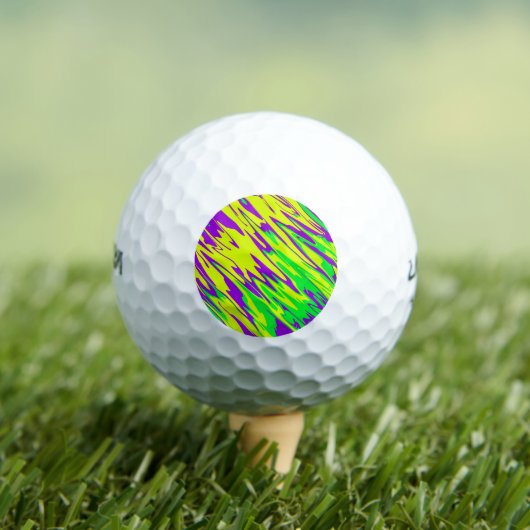 Spray Paint Mardi Gras Golfballen (Insitu Shirt)