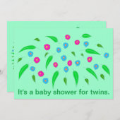 Spray van bloemen Twins Baby Douche Uitnodigingen (Voorkant / Achterkant)