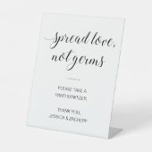 Spread Love not Germs Hand Sanitizer Wedding Reclamebord Met Voetstuk (Voorkant)