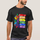 Spread love not haat , LGBT PRIDE T-shirt (Voorkant)