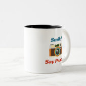 Spread Peace not Angst Old Camera Tanktop Tweekleurige Koffiemok (Voorkant rechts)