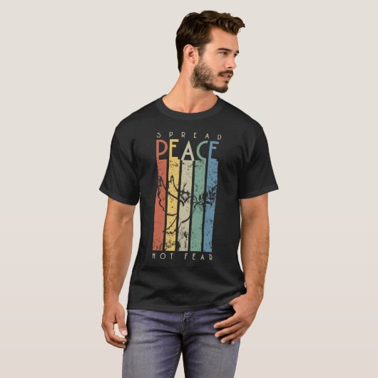 Spread Peace Not Fear Retro Stripes Dove T-shirts (Voorkant volledig)