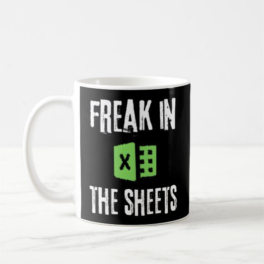 Spreadsheet freak van de accountant in het boekje koffiemok (Links)