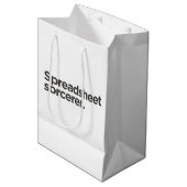 Spreadsheet Tovenaar | Grappig Cadeau voor Collega Medium Cadeauzakje (Voorkant Gekanteld)