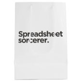 Spreadsheet Tovenaar | Grappig Cadeau voor Collega Medium Cadeauzakje (Achterkant)
