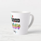 Spreek Liefde. Roer Goede Vibes Latte Mok (Rechterhoek)