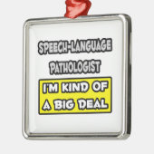 Spreektaal patholoog .. belangrijk onderdeel metalen ornament (Links)