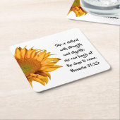 Spreuken 31:25 Bijbelvers Halve Zonnebloem Custom Kartonnen Onderzetters (Schuin)