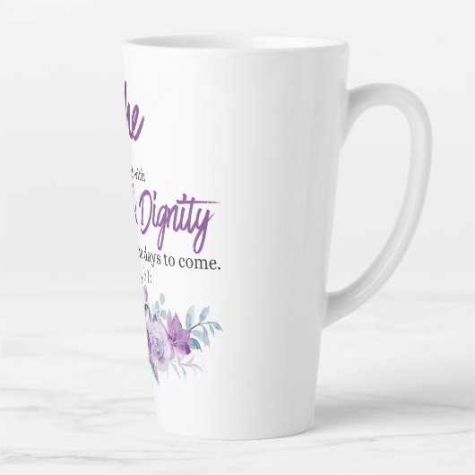 Spreuken 31:25 Kracht en waardigheid Paarse bloem Latte Mok (Rechts)
