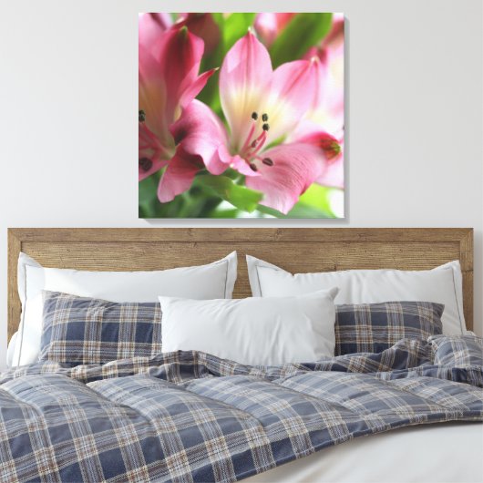 Spring Alstro Stretched Canvas Afdrukken (Insitu (Slaapkamer))