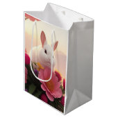 Spring Blessings Bunny Flower Spring Gift Bag Medium Cadeauzakje (Voorkant Gekanteld)