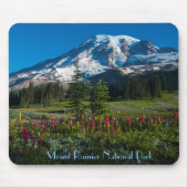 Spring Bloom op Mount Rainier Muismat (Voorkant)