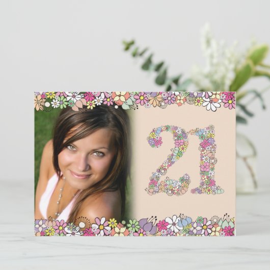 Spring Blooms Dames 21e verjaardag Foto Uitnodigin Kaart (Staand voorkant)