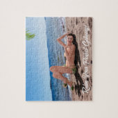 Spring Break Girl Liggend op Sandy Beach Legpuzzel (Verticaal)
