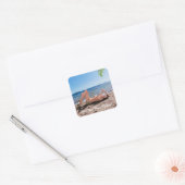 Spring Break Girl Liggend op Sandy Beach Vierkante Sticker (Envelop)
