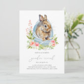 Spring Bunny Rabbit in Egg Floral Gender onthullin Kaart (Staand voorkant)