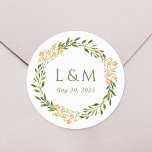 Spring Floral Monogram Wedding Ronde Sticker<br><div class="desc">Aangepast ontworpen klassieke ronde trouwbonbakkers/etiketten met koppels/bruid en bruinkoolmonogram en trouwdatum omringd in een waterverf floral wreath.</div>
