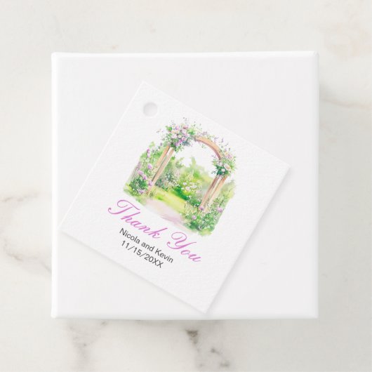 Spring Floral Wedding Arch Bedankjes Labels (In situ)