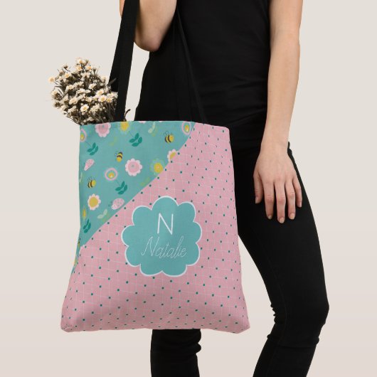 Spring Flowers Pink Trendy Initiaal Name Monogram Tote Bag (Dichtbij)