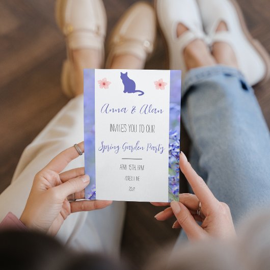 Spring Garden Party Kat Lavendel Aangepaste Uitnod Kaart