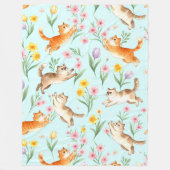 Spring Garden Romp – Playful Cats & Blossoms Fleece Deken (Voorkant)