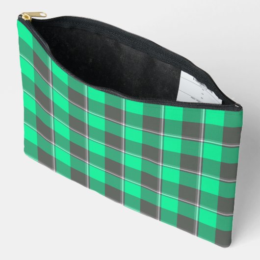 Spring Green and Finlandia Black Plaid Etui (Open)