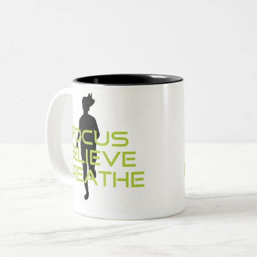 Spring Green Focus Believe Breathe Tweekleurige Koffiemok (Voorkant links)